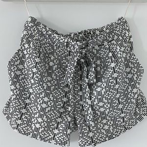 Shorts emme black & white geometric